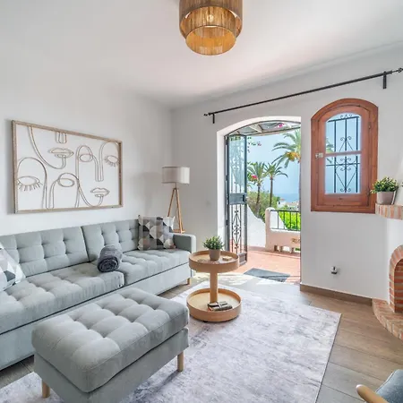 Casa Mia In Nerja - Take Care Malaga 네르하