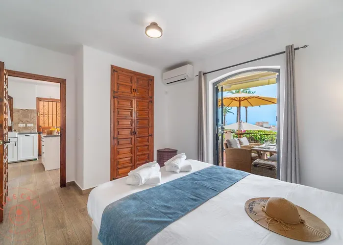 Casa Mia In - Take Care Malaga * Nerja