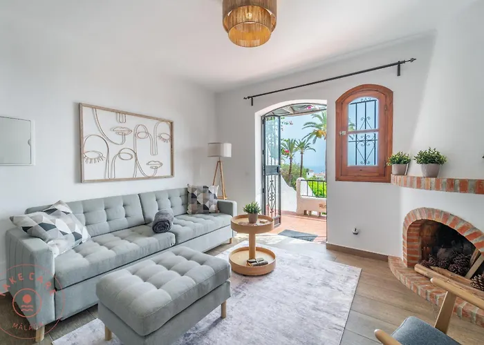 Casa Mia In - Take Care Malaga Nerja